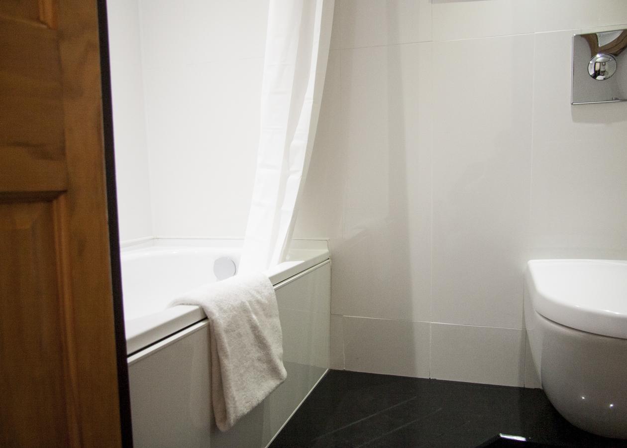 Caledonian Studio Flats London Room photo