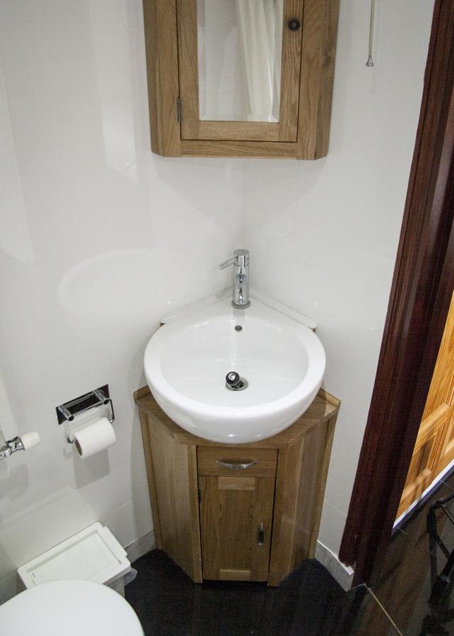 Caledonian Studio Flats London Room photo